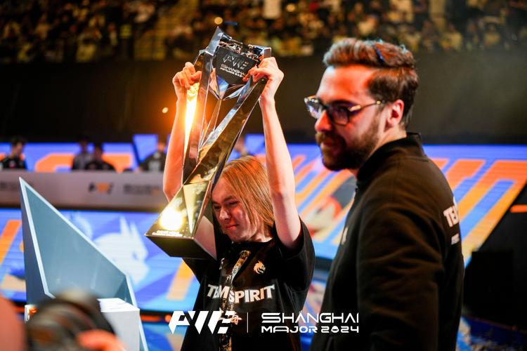 回归Astralis？device辟谣：转会传闻都是胡说